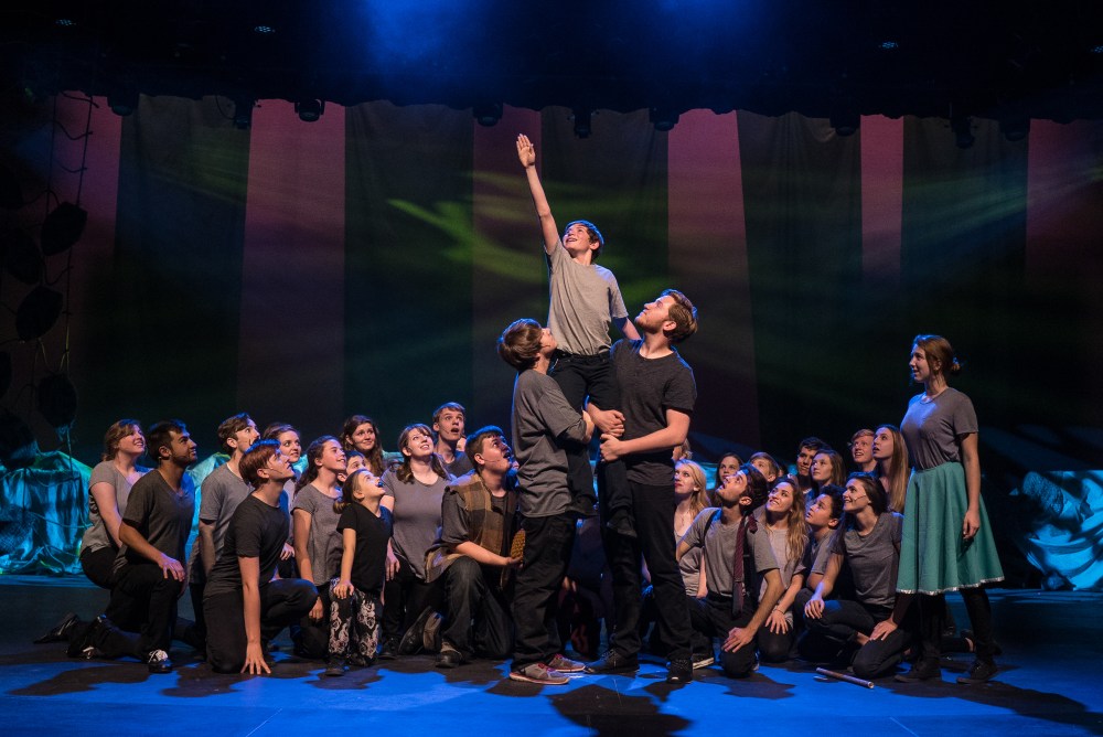 Peter and the Starcatcher-1