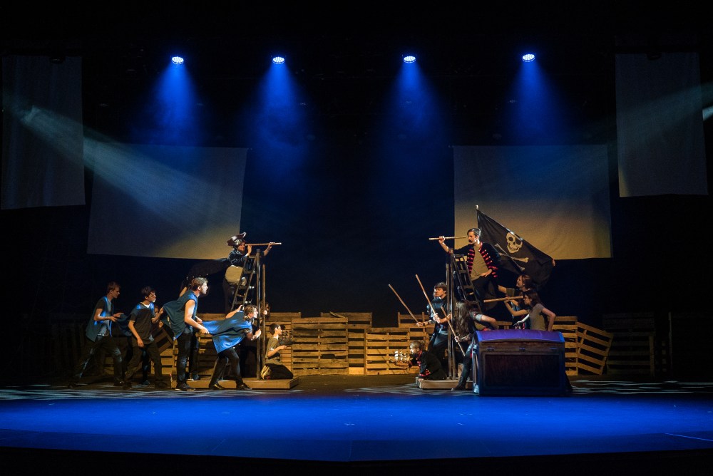 Peter and the Starcatcher-18